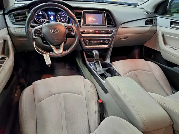5NPE34AF6JH599529 2018 HYUNDAI SONATA - Image 8