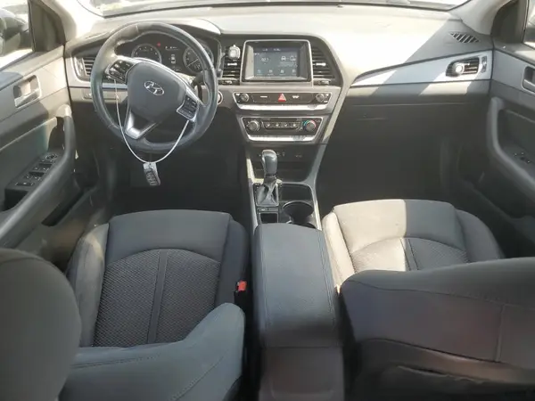 5NPE34AF6JH628172 2018 HYUNDAI SONATA - Image 8