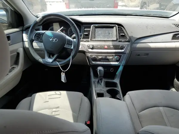 5NPE34AF6JH632061 2018 HYUNDAI SONATA - Image 8