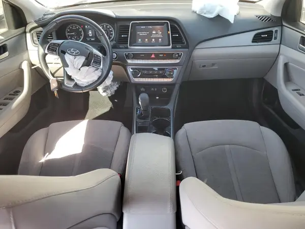5NPE34AF6JH634442 2018 HYUNDAI SONATA - Image 8