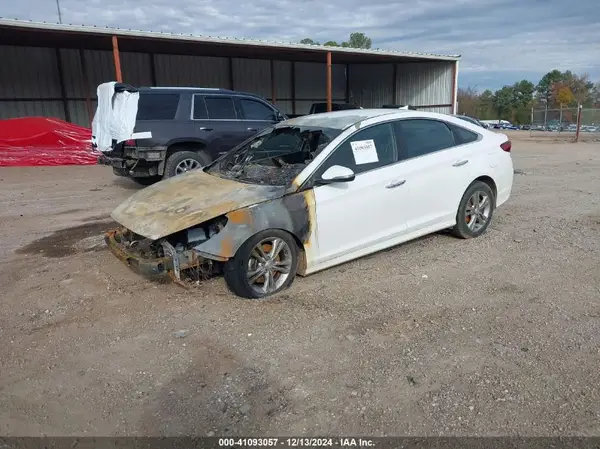 5NPE34AF6JH638569 2018 HYUNDAI SONATA - Image 2