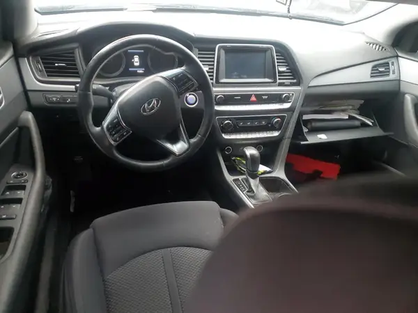 5NPE34AF6JH643674 2018 HYUNDAI SONATA - Image 8