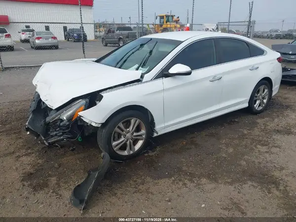 5NPE34AF6JH643884 2018 HYUNDAI SONATA - Image 2
