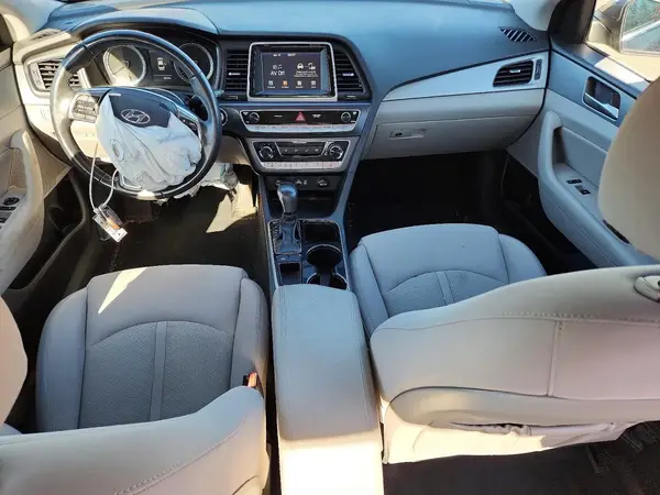 5NPE34AF6JH645988 2018 HYUNDAI SONATA - Image 8