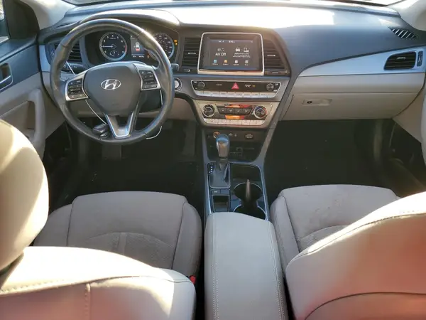 5NPE34AF6JH647028 2018 HYUNDAI SONATA - Image 8