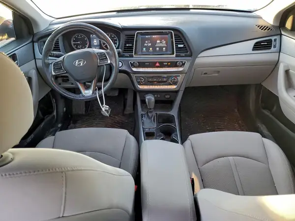 5NPE34AF6JH647644 2018 HYUNDAI SONATA - Image 8