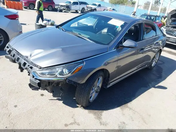 5NPE34AF6JH649183 2018 HYUNDAI SONATA - Image 2