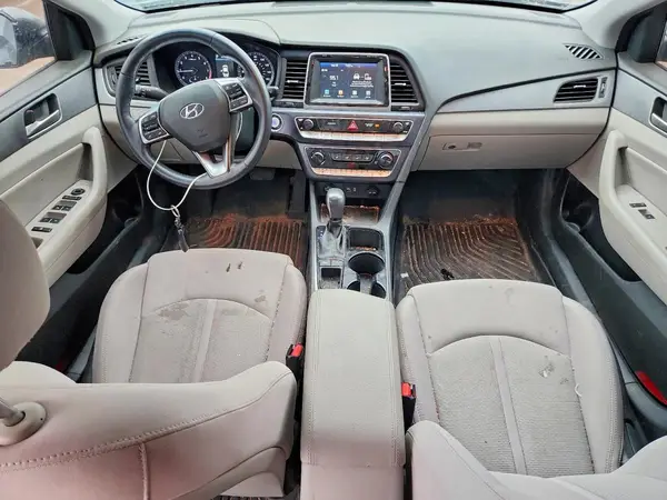 5NPE34AF6JH649393 2018 HYUNDAI SONATA - Image 8
