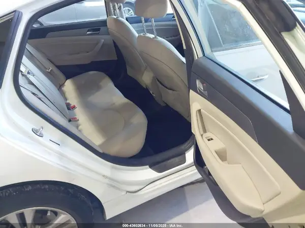 5NPE34AF6JH651306 2018 HYUNDAI SONATA - Image 8