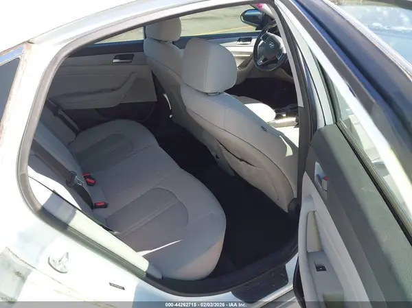 5NPE34AF6JH651676 2018 HYUNDAI SONATA - Image 8