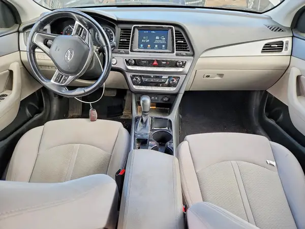 5NPE34AF6JH659261 2018 HYUNDAI SONATA - Image 8