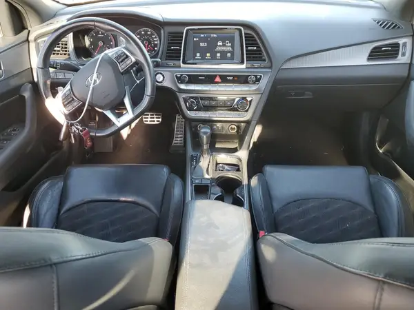 5NPE34AF6JH659390 2018 HYUNDAI SONATA - Image 8