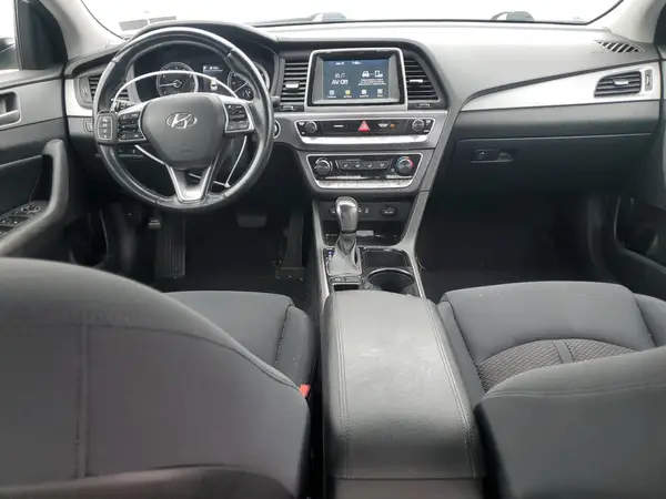 5NPE34AF6JH670227 2018 HYUNDAI SONATA - Image 8