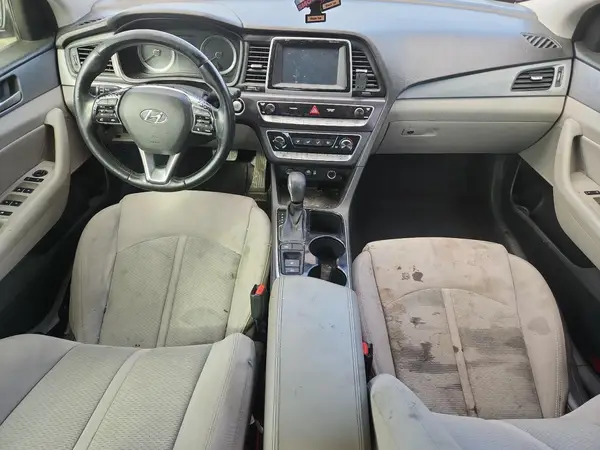 5NPE34AF6JH684631 2018 HYUNDAI SONATA - Image 8