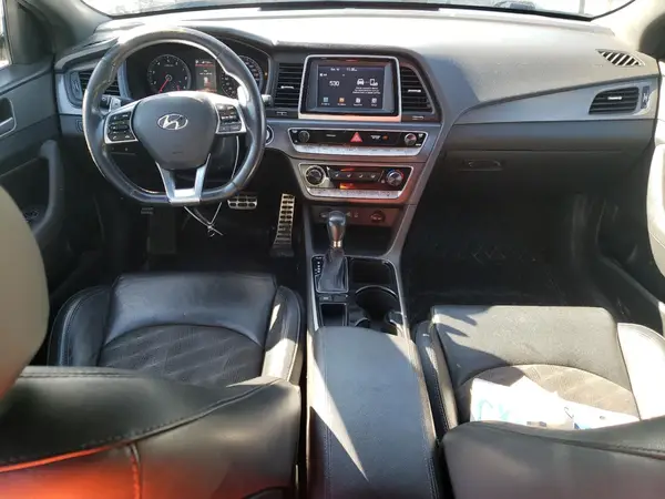 5NPE34AF6JH685939 2018 HYUNDAI SONATA - Image 8