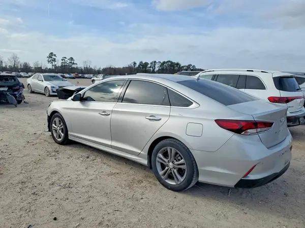 5NPE34AF6JH687156 2018 HYUNDAI SONATA - Image 2