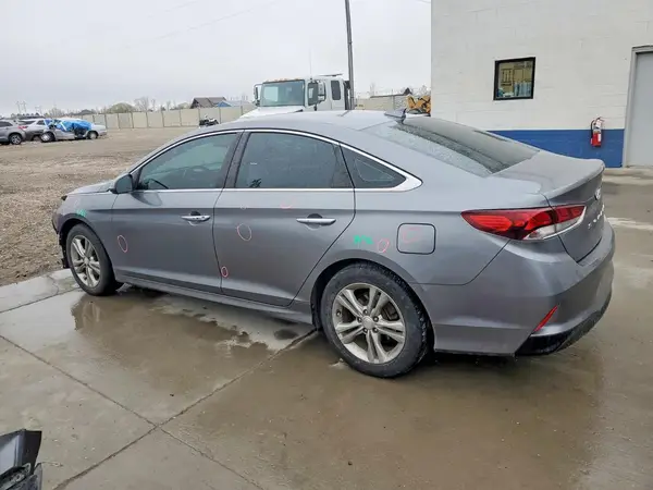 5NPE34AF6JH689134 2018 HYUNDAI SONATA - Image 2