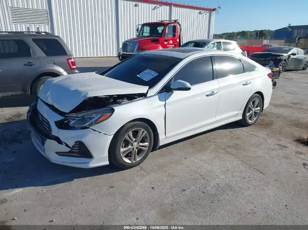 5NPE34AF6JH697704 2018 HYUNDAI SONATA - Image 2