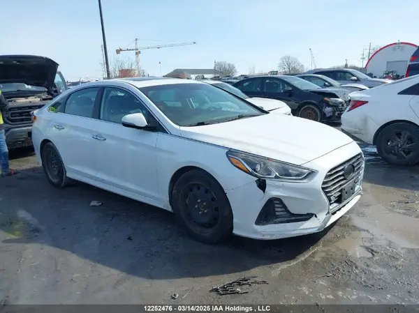 5NPE34AF6JH698576 2018 HYUNDAI SONATA - Image 1