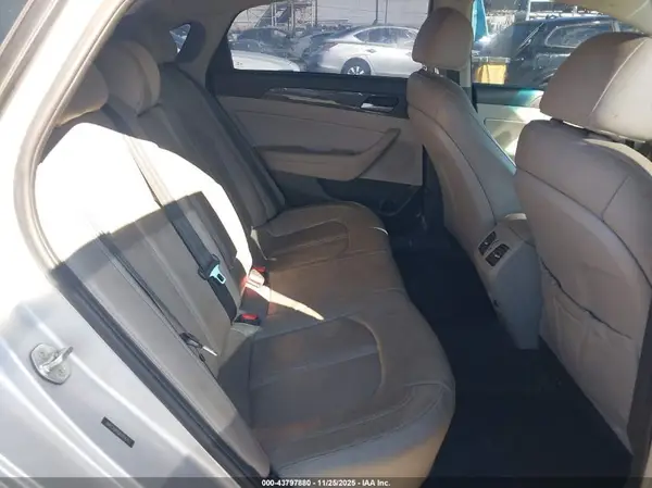 5NPE34AF6JH701671 2018 HYUNDAI SONATA - Image 8