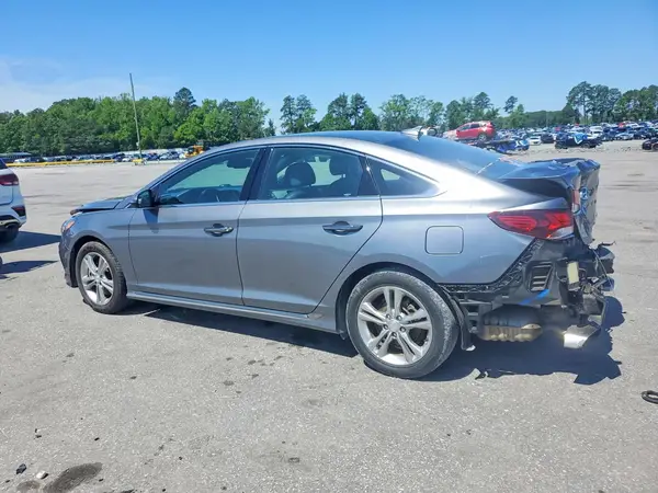 5NPE34AF6JH704585 2018 HYUNDAI SONATA - Image 2