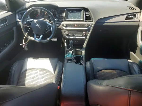 5NPE34AF6JH704585 2018 HYUNDAI SONATA - Image 8