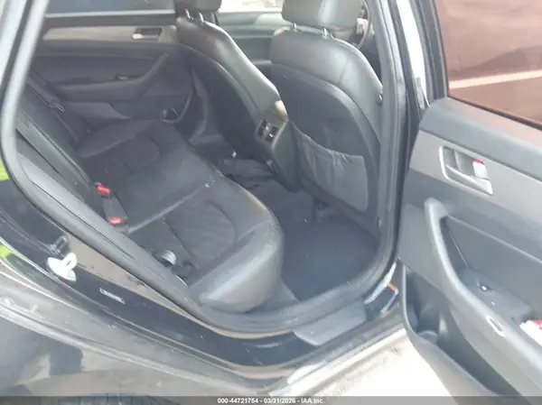 5NPE34AF6JH705686 2018 HYUNDAI SONATA - Image 8