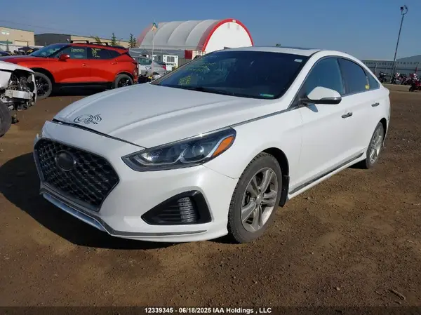 5NPE34AF6JH706725 2018 HYUNDAI SONATA - Image 2