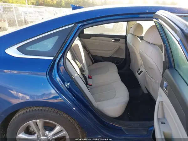 5NPE34AF6JH713237 2018 HYUNDAI SONATA - Image 8