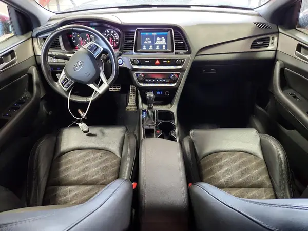 5NPE34AF6JH716509 2018 HYUNDAI SONATA - Image 8
