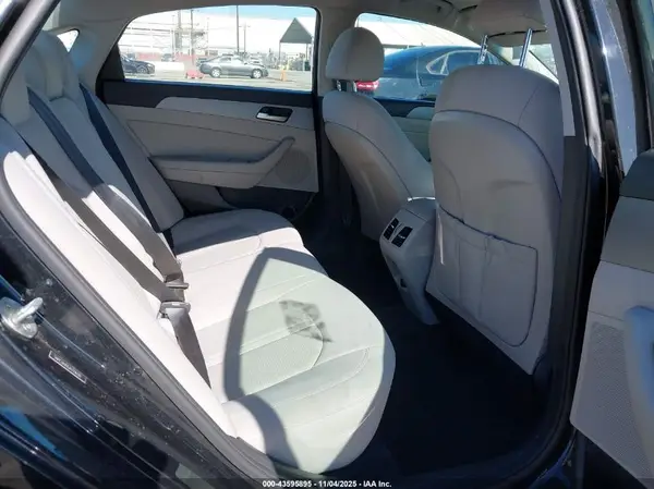 5NPE34AF6JH724030 2018 HYUNDAI SONATA - Image 8