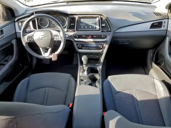5NPE34AF6KH735286 2019 HYUNDAI SONATA - Image 8