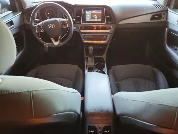5NPE34AF6KH746028 2019 HYUNDAI SONATA - Image 8