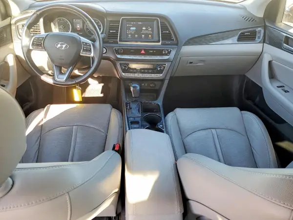 5NPE34AF6KH761046 2019 HYUNDAI SONATA - Image 8