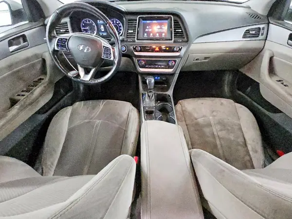 5NPE34AF6KH775688 2019 HYUNDAI SONATA - Image 8