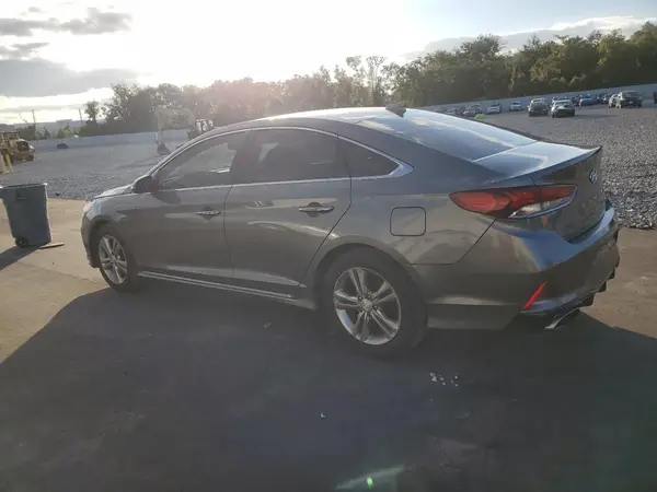 5NPE34AF6KH810875 2019 HYUNDAI SONATA - Image 2
