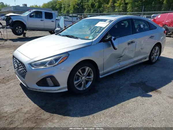 5NPE34AF6KH820015 2019 HYUNDAI SONATA - Image 2