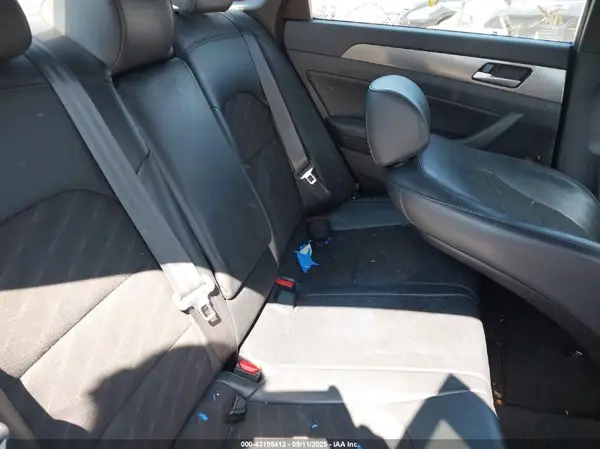 5NPE34AF6KH820015 2019 HYUNDAI SONATA - Image 8