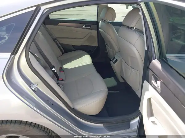 5NPE34AF7GH305810 2016 HYUNDAI SONATA - Image 8