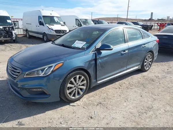 5NPE34AF7GH338581 2016 HYUNDAI SONATA - Image 2