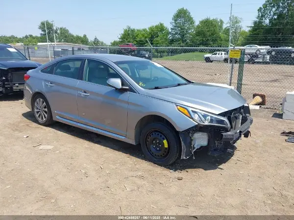 5NPE34AF7GH391975 2016 HYUNDAI SONATA - Image 1