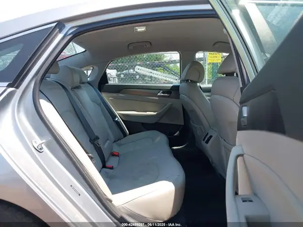 5NPE34AF7GH391975 2016 HYUNDAI SONATA - Image 8