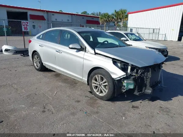 5NPE34AF7GH402991 2016 HYUNDAI SONATA - Image 1
