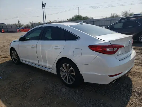 5NPE34AF7GH414753 2016 HYUNDAI SONATA - Image 2