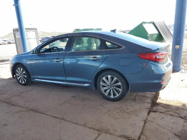 5NPE34AF7GH421086 2016 HYUNDAI SONATA - Image 2