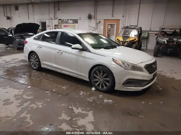 5NPE34AF7GH422898 2016 HYUNDAI SONATA - Image 1