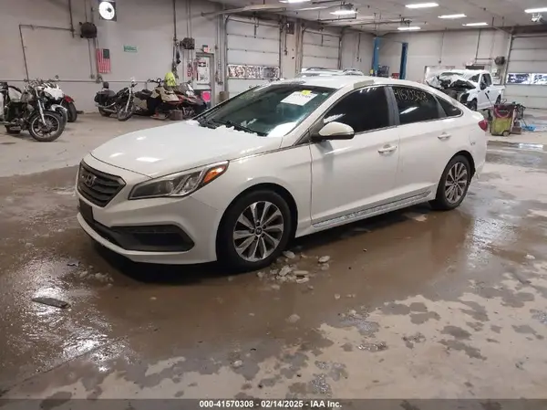 5NPE34AF7GH422898 2016 HYUNDAI SONATA - Image 2