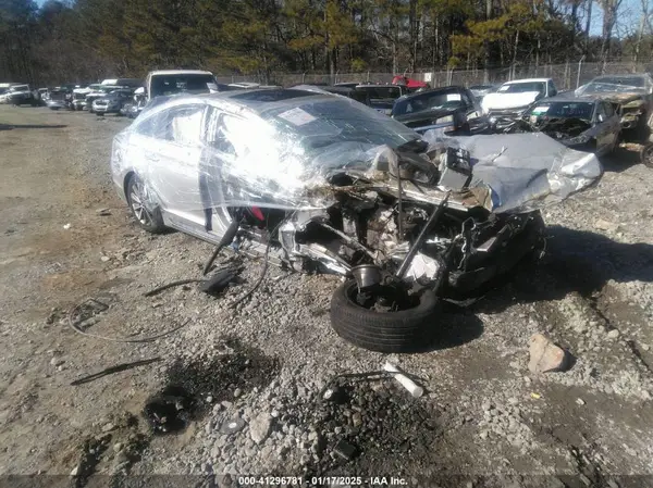 5NPE34AF7HH450248 2017 HYUNDAI SONATA - Image 1