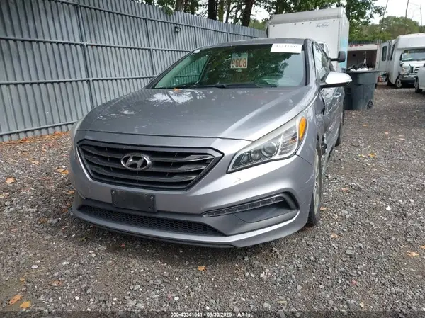 5NPE34AF7HH452677 2017 HYUNDAI SONATA - Image 2