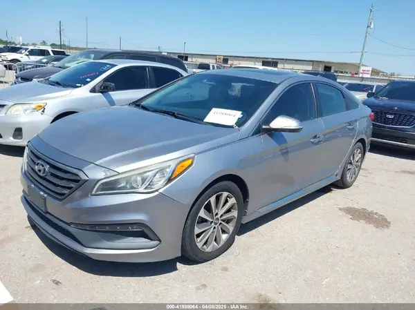 5NPE34AF7HH458818 2017 HYUNDAI SONATA - Image 2